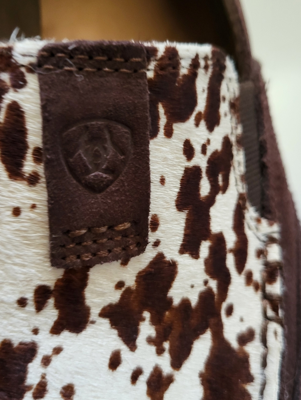 ARIAT Cruiser Cow Hair Sz 11B Brown Leather and Faux Fur Slip-On Shoes Cowgirl - Picture 6 of 7